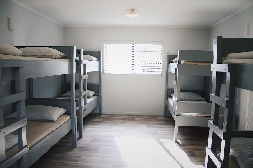 Hugo & Carters Backpackers & Motel
