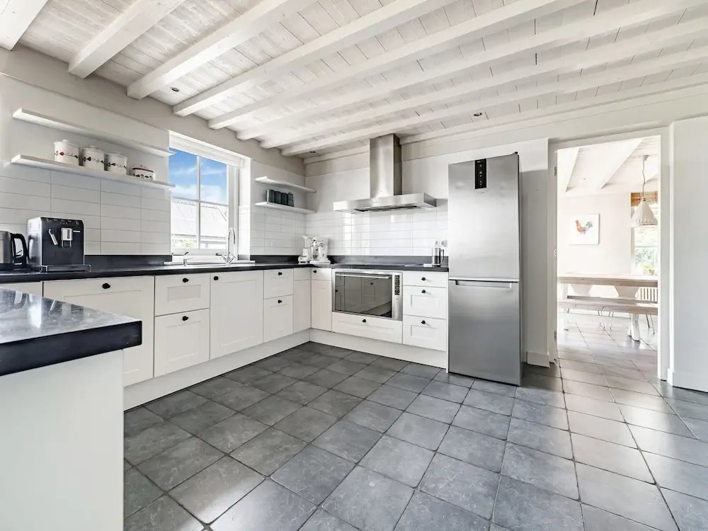 Spacious Holiday home De Pauwenhof