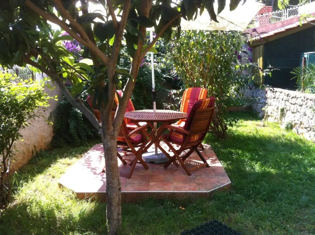 Villa Jele