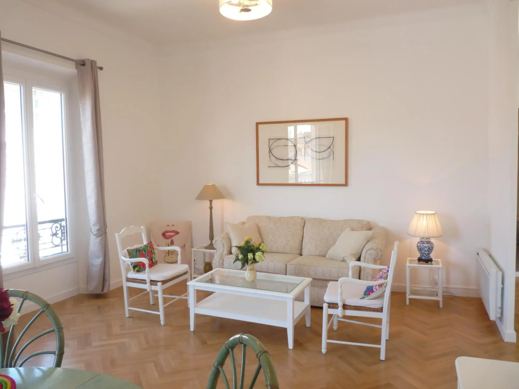 Two Bedrooms in the Center of Cannes 500 Meters From the Palais des Festival and the Croisette - 1934