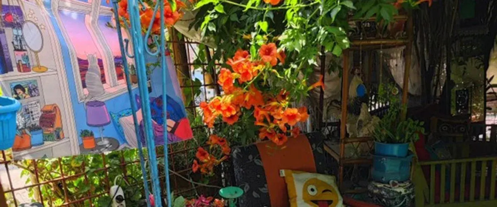 Side Tuana Garden Home