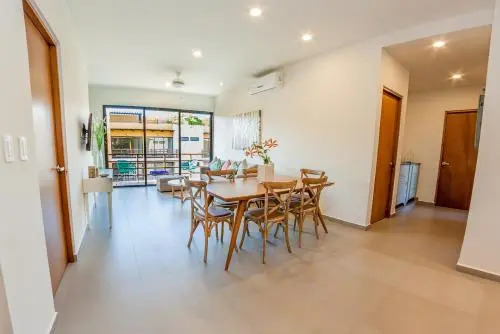 Amazing 2BR PH steps distance from the 5th Av by Happy Address