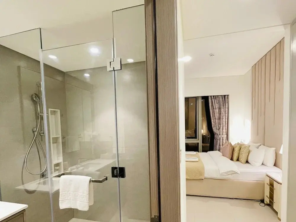 Direct Burj Khalifa View I Minutes Walk to Dubai Mall I Stunning Fountain Views I One Lux Stay Grande Signature Residence