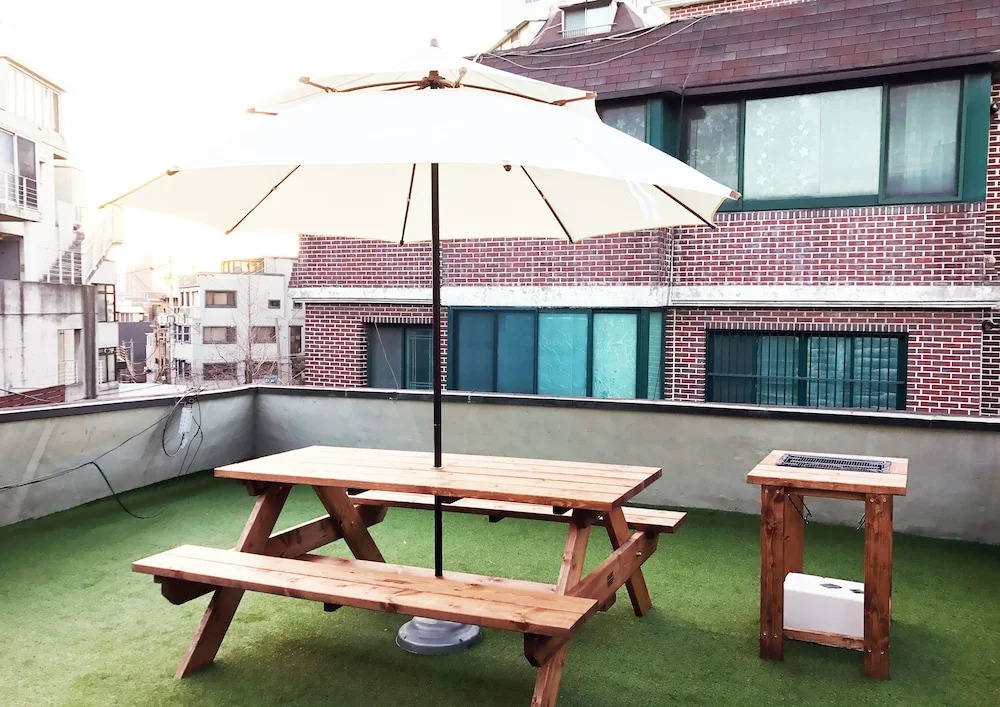 Leo Guesthouse Hongdae 2nd Branch