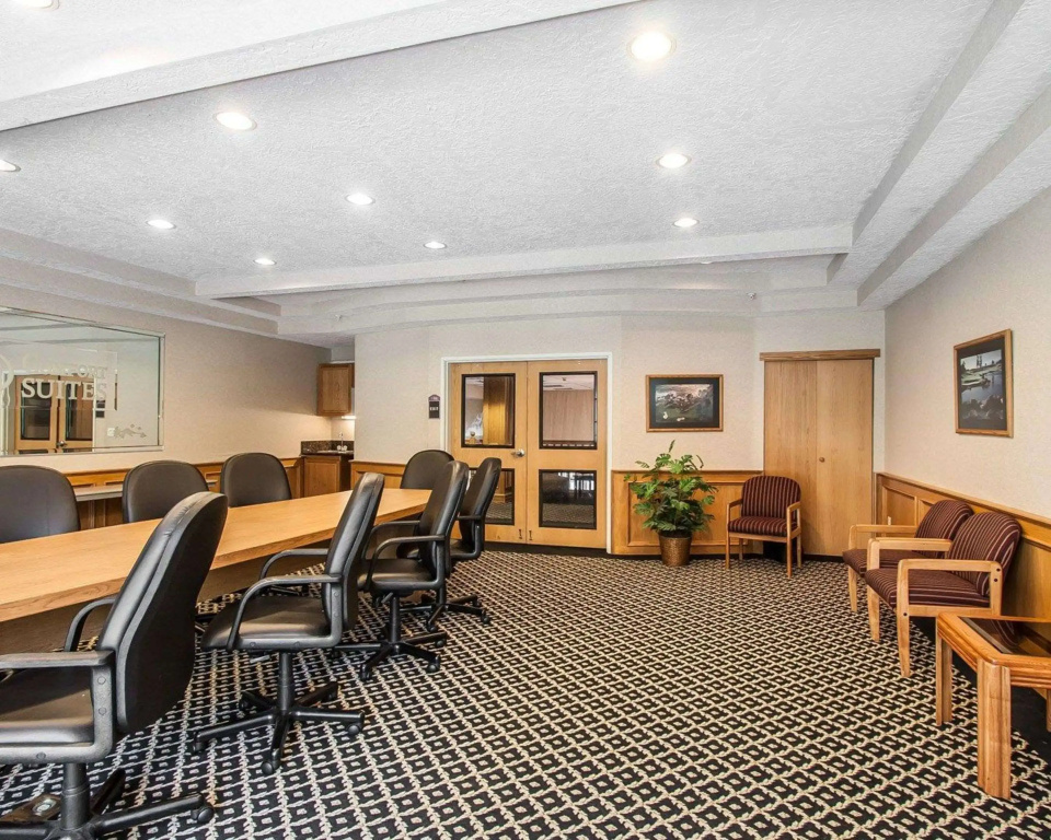Comfort Suites Clackamas