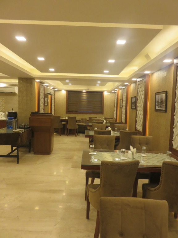 Clarks inn srinagar