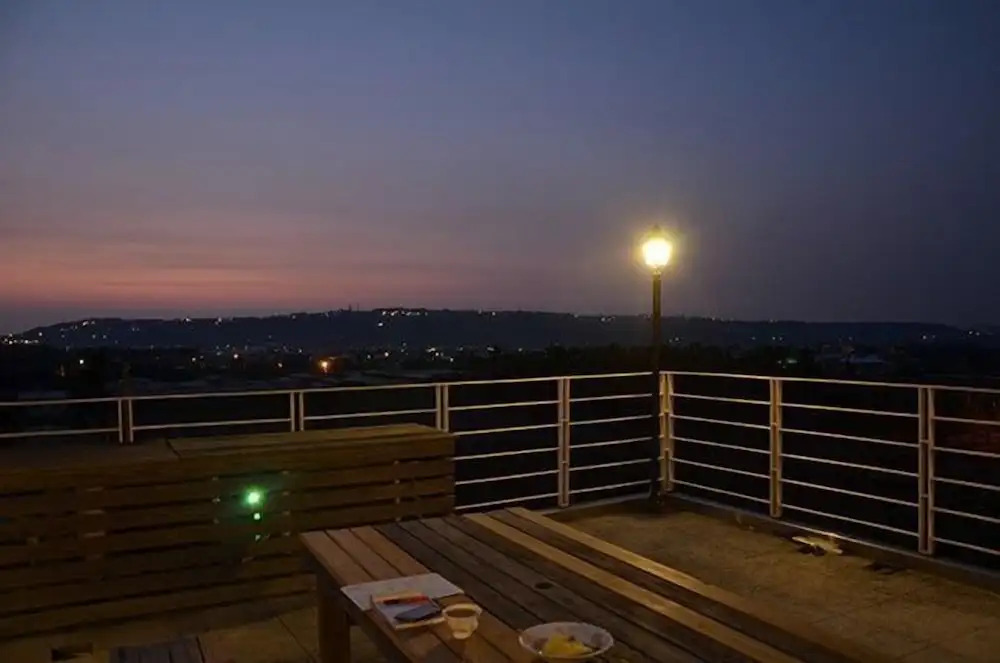 Warm House Hostel