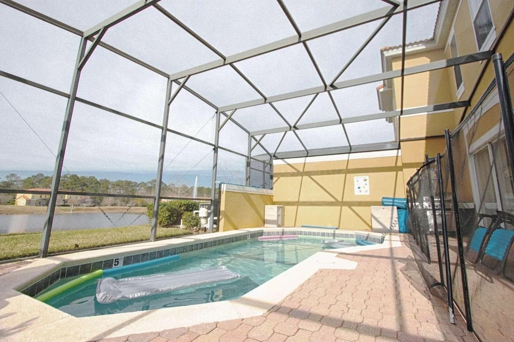 3153 Encantada