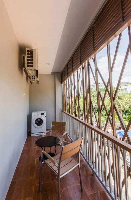 Palmetto Condominium