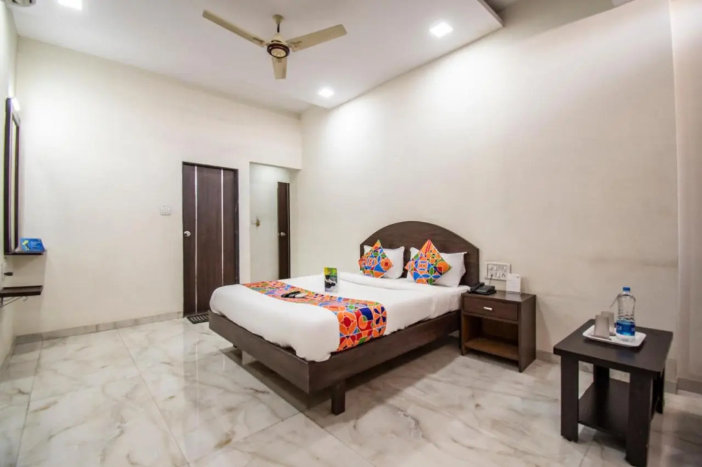 Hotel O Nashik Near Vijay Mamta Theatre Formerly Sahara Inn