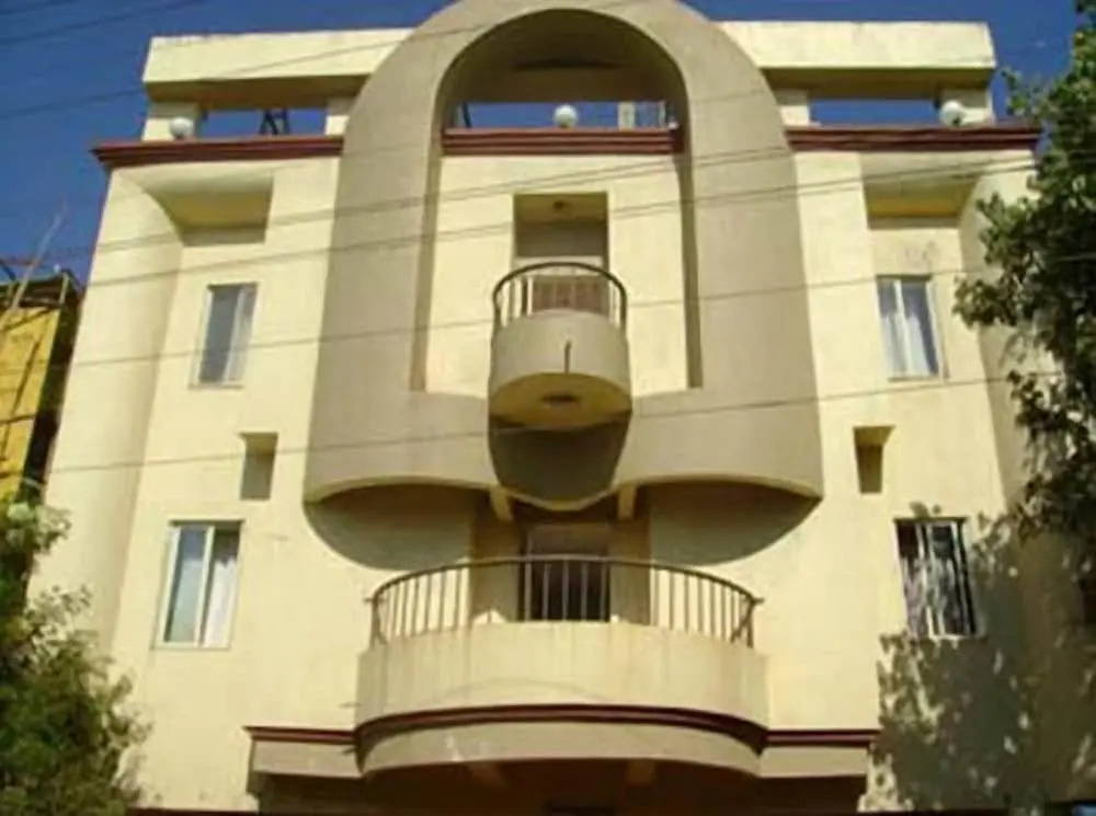 Hotel Sunny Mid-Town