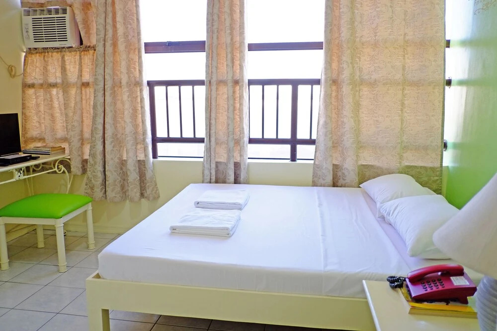 West Gorordo Hotel