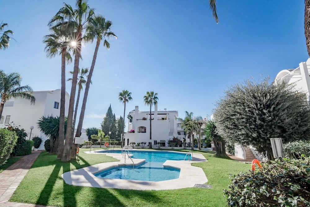 PP- Fantastic 2 bedroom apt with roof top terrace