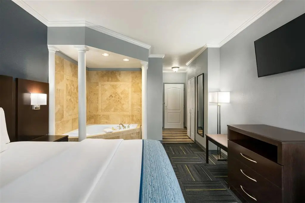 La Quinta by Wyndham Dublin