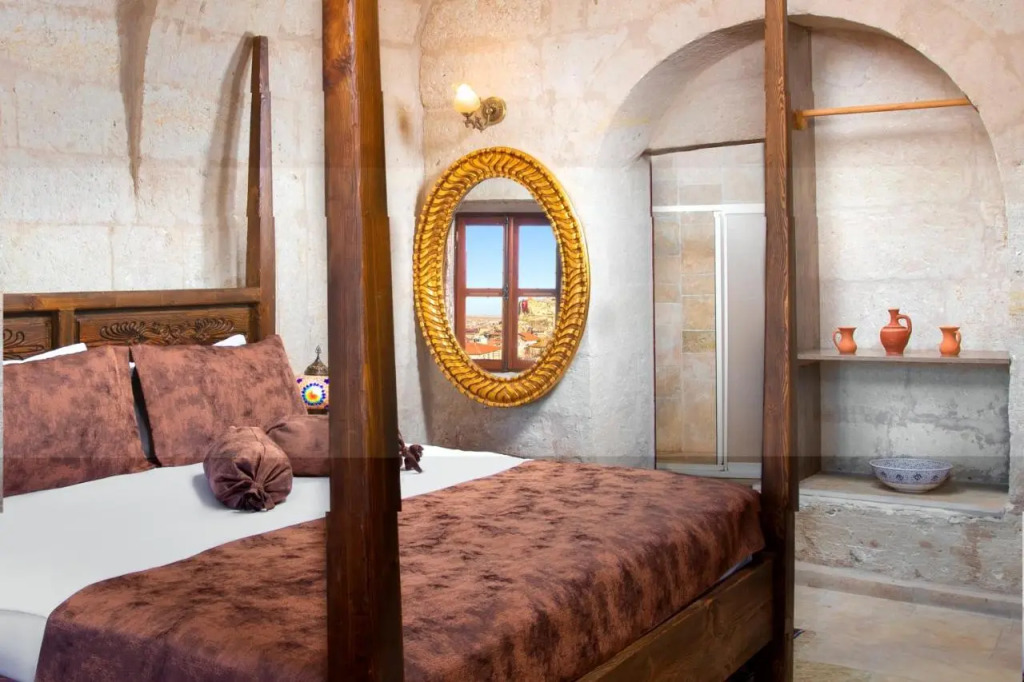 Romantic Cave Hotel
