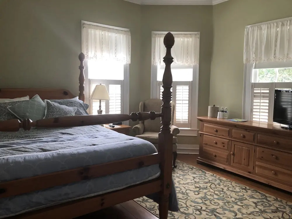 The Magnolia Inn