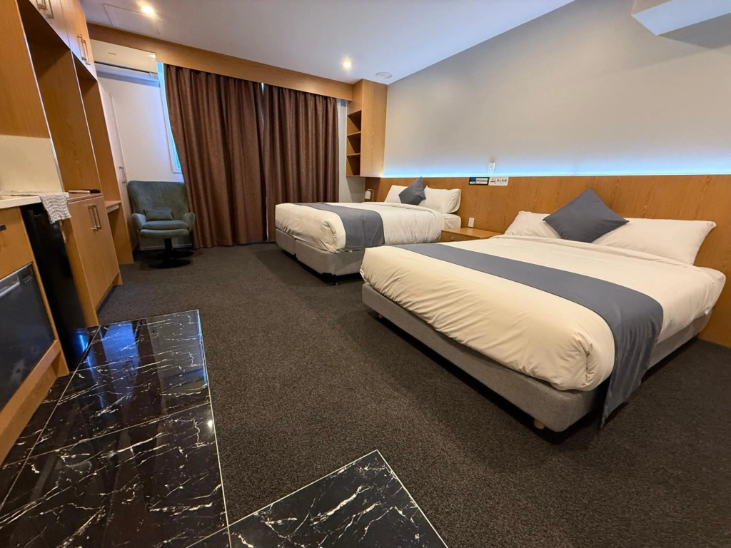 Goodview Hotel