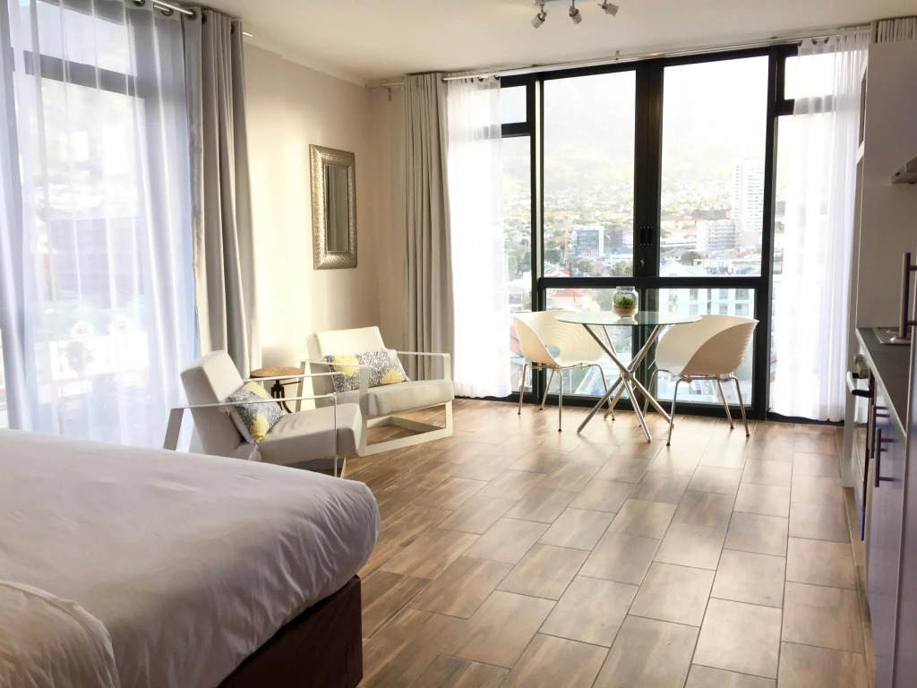 Urban Oasis At The Four Seasons