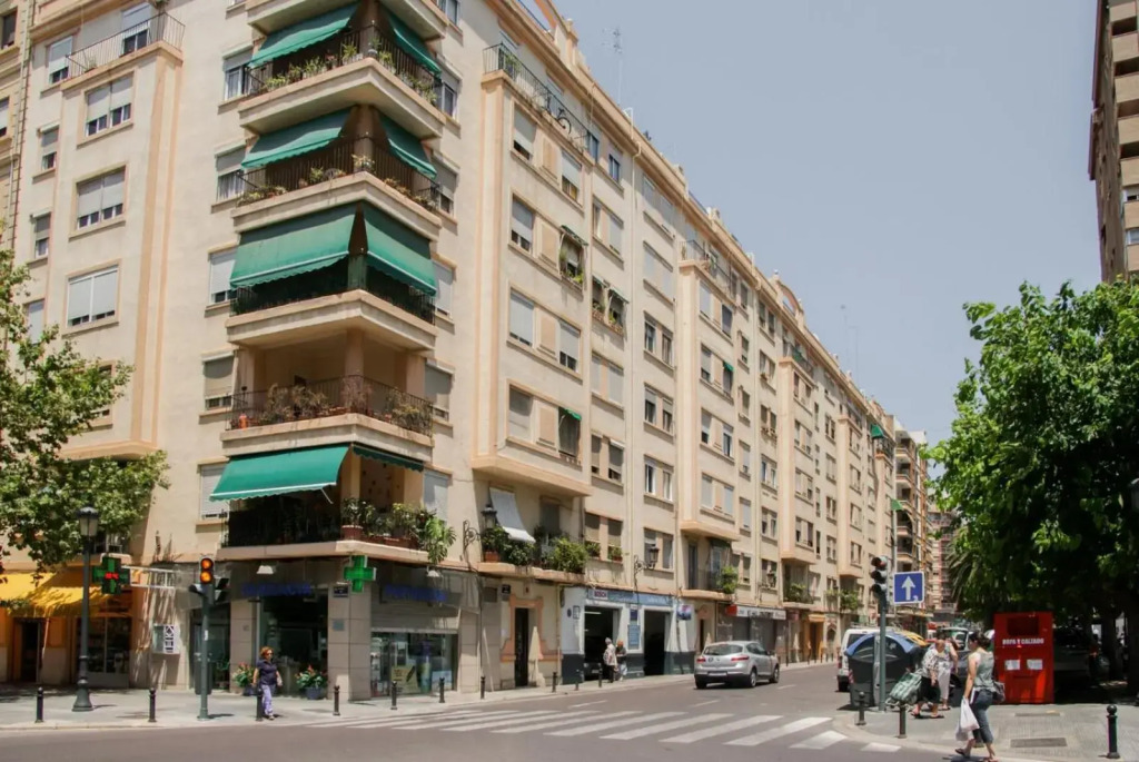 Apartamentos FV Flats Valencia - Mestalla 5
