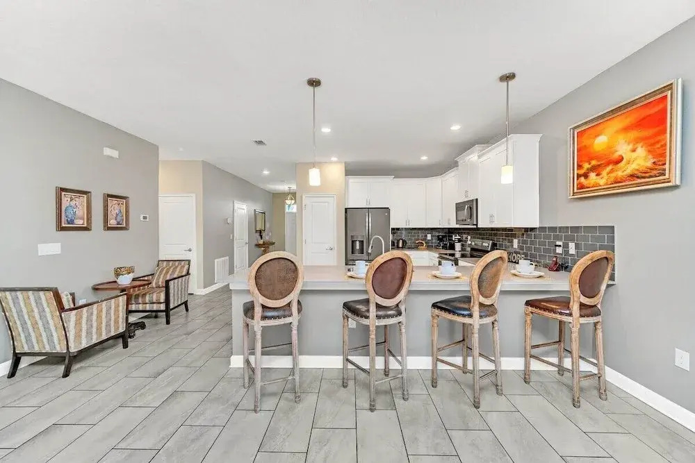 9032SD Lux 9Br Villa Close 2 Disney Pool Spa