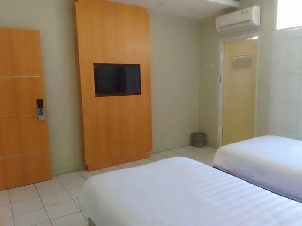 Royal Kencana Hotel powered by Cocotel