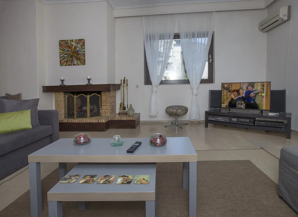Family Holidays Apartment in Glyfada by GHH