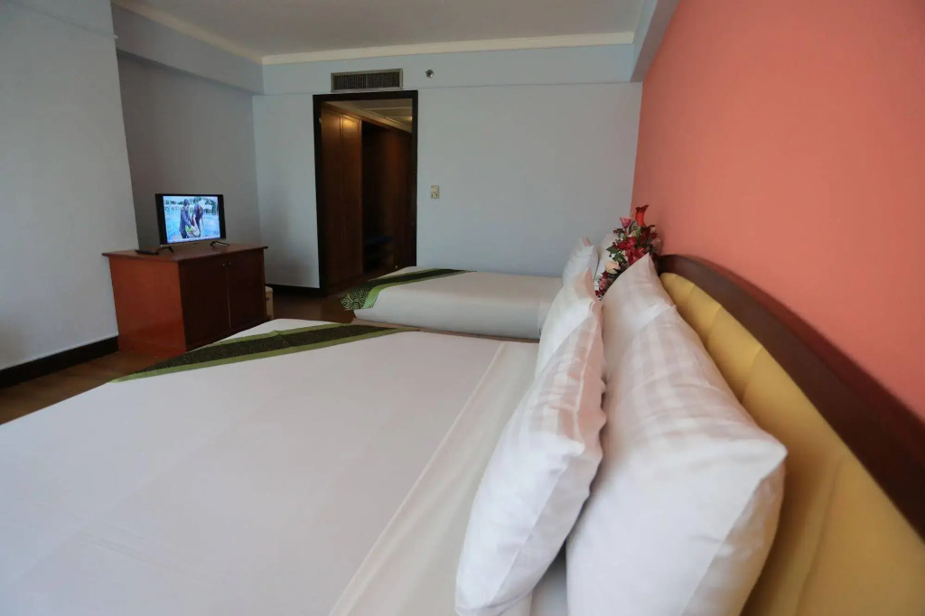 Karnmanee Palace Hotel