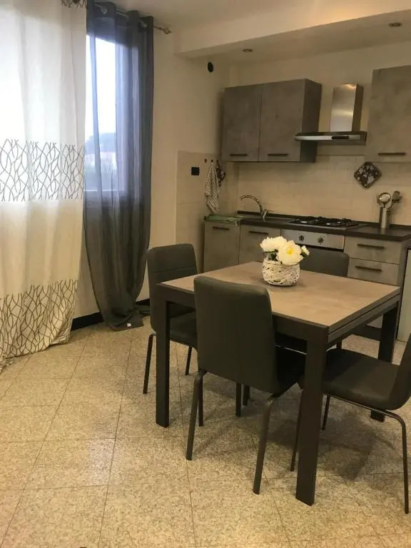 Appartamento sulla piazza 90 m dal mare