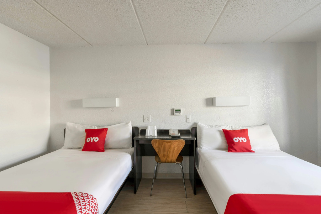 OYO Hotel Houston Katy Freeway