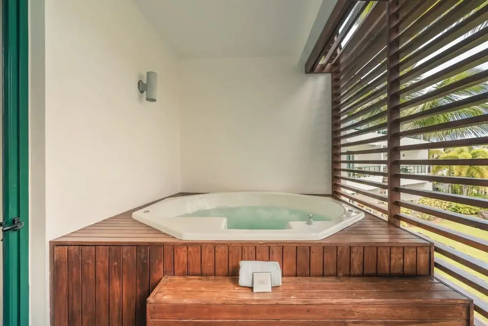 2br Apt 5 Guests Balcony With Pool View