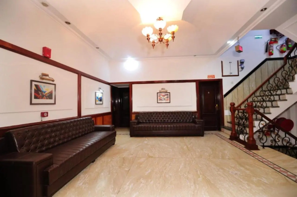 Hotel Panickers Residency - Near Ganga Ram & BLK Hospital - Karol Bagh