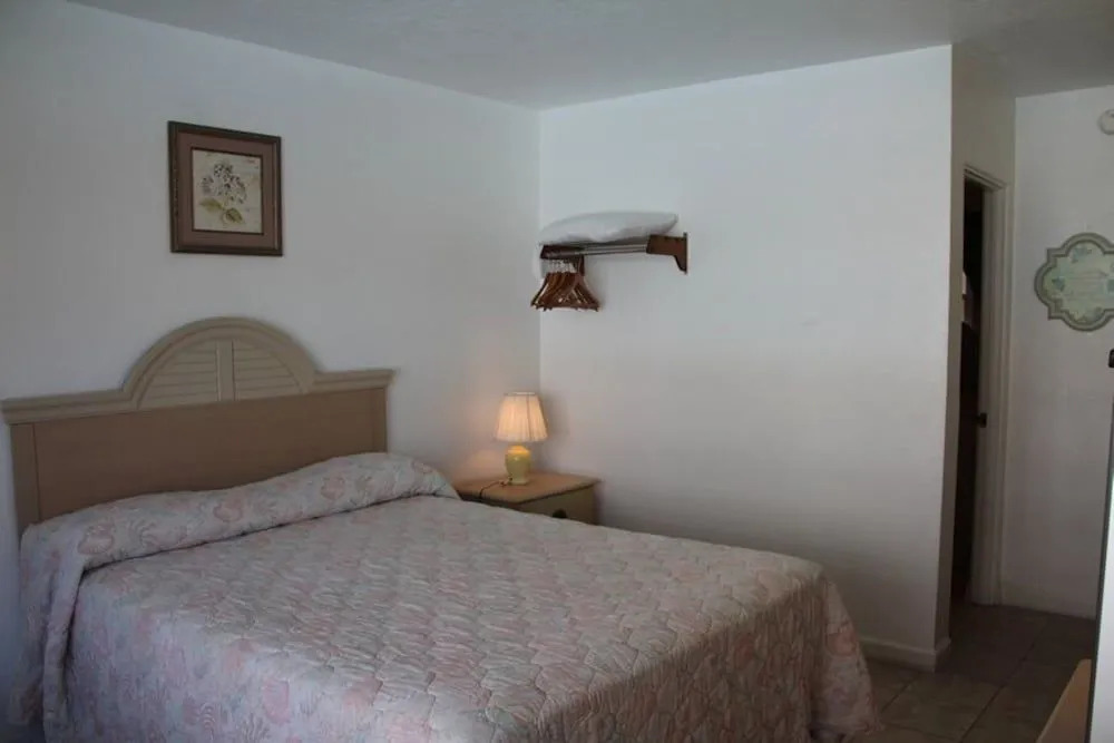 Beach Colony Motel