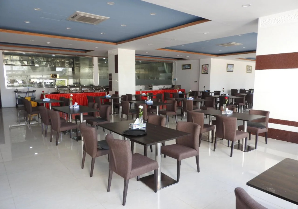 Myanmar Life Hotel
