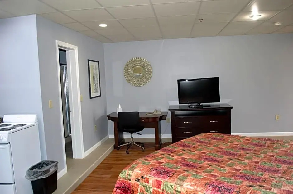 Carrier Motor Lodge