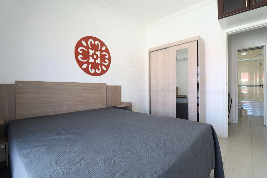 Apto com banheira para banho relaxante - HB67F