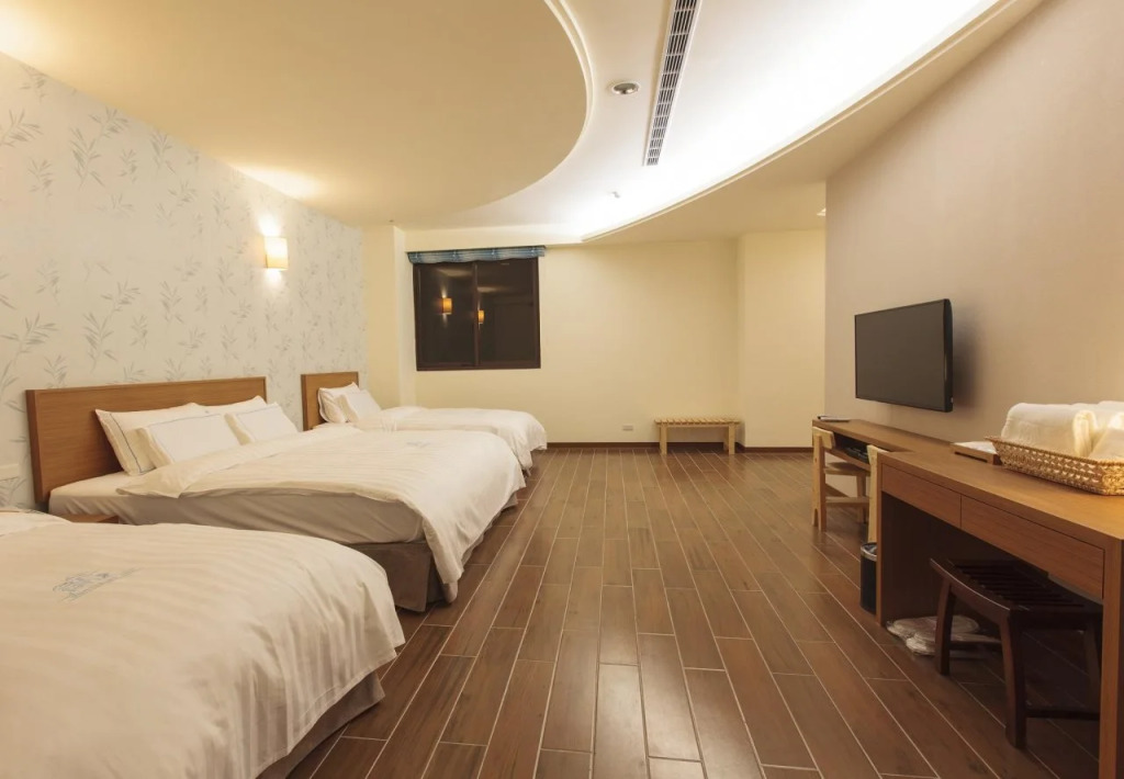 兩腳詩集 綠活學旅 Footprint Inn