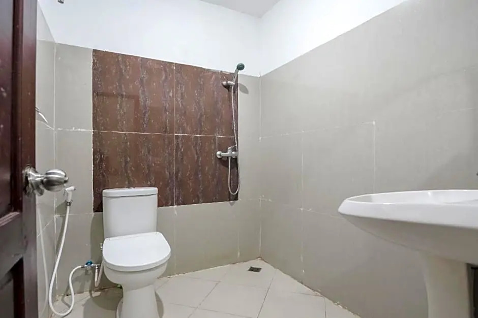 OYO 91266 Markoni 18 Guest House