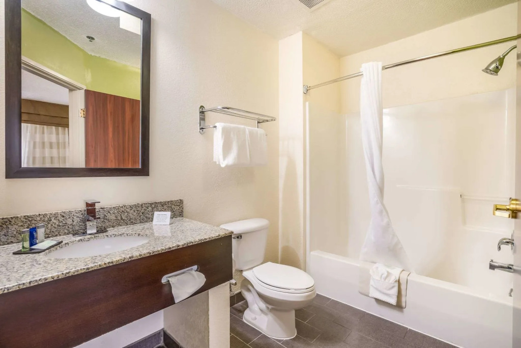 Sleep Inn & Suites Jacksonville near Camp Lejeune