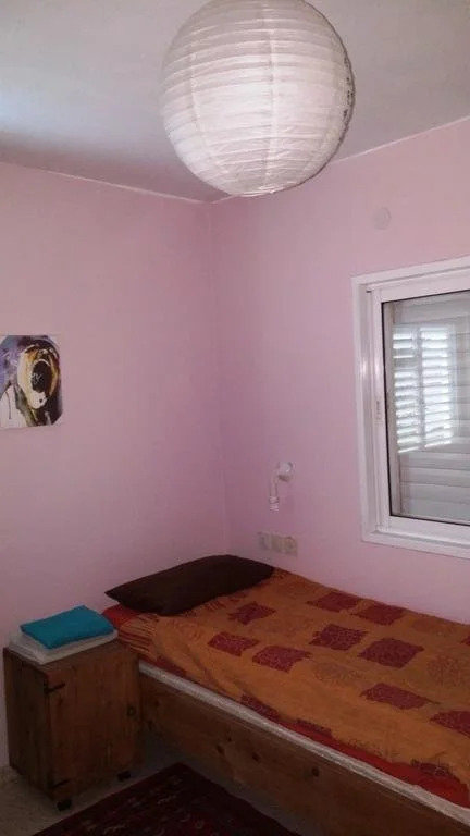 Chen's Holiday Home: Women Only
