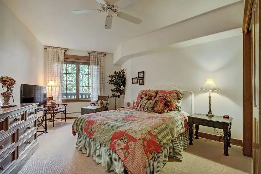 Settler'S Lodge 204
