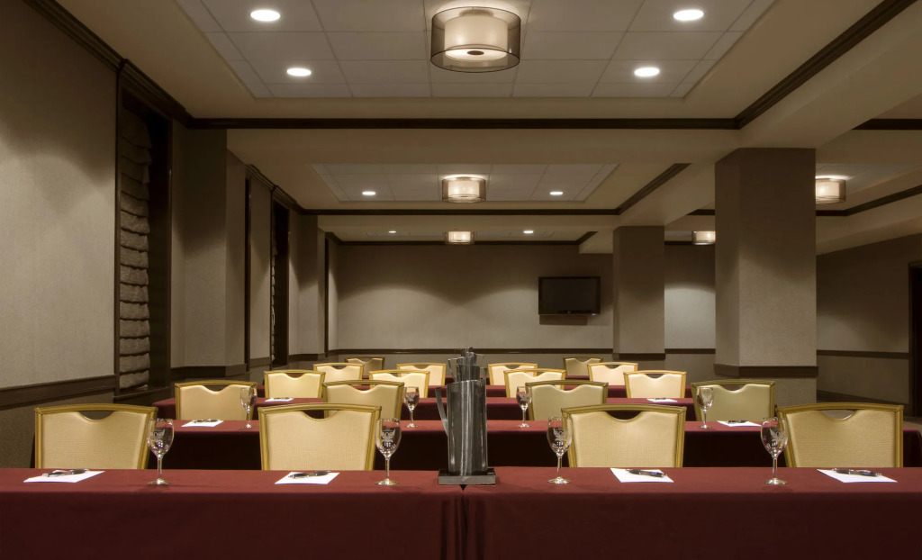 Hotel Blackhawk, Autograph Collection