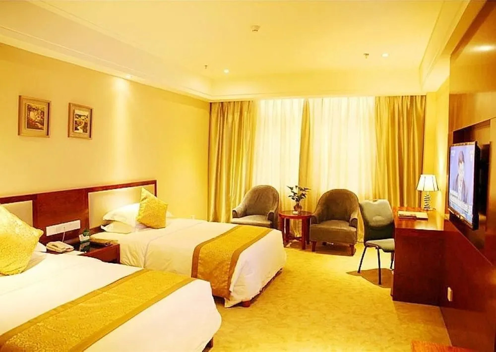 Jinhu Hotel