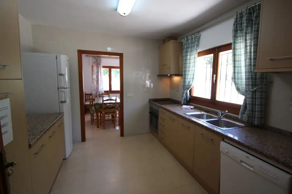 Laura-29A - pretty holiday property with garden and private pool in Calpe