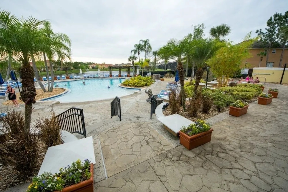 Private Pool And Bunk Beds Plenty Of Room! 4 Bedroom Townhouse