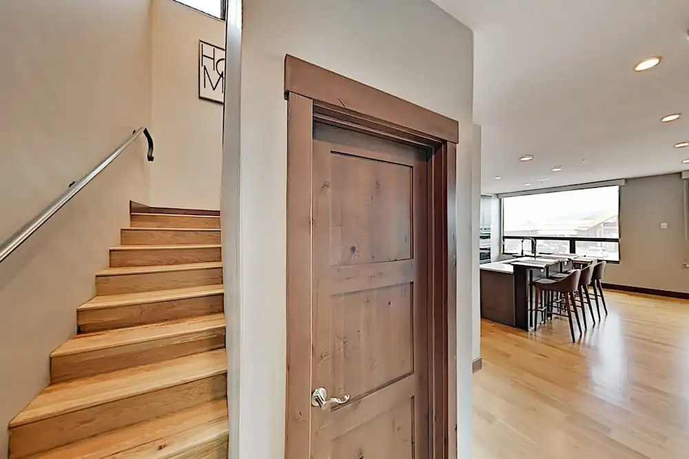 1121ddre 2 Bedroom Condo