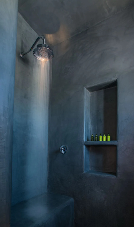 Azar Luxury Villas & Suites
