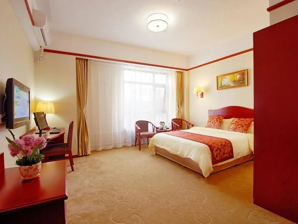 China Electronics Huajing Business Hotel