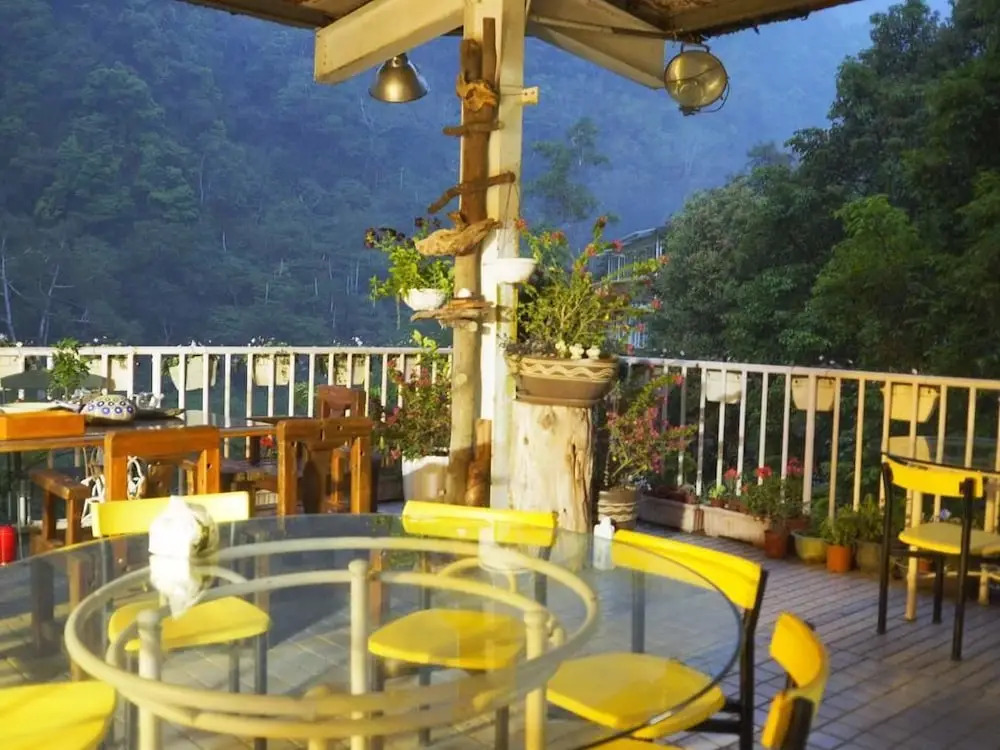 Sanhua B & B