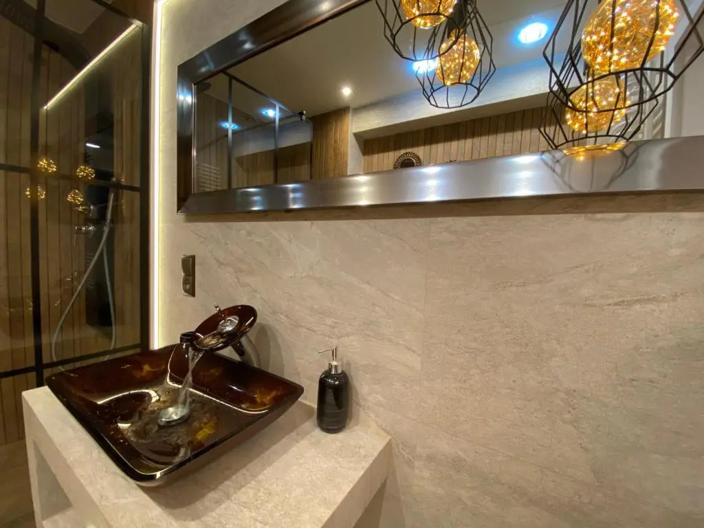 P&J Luxury Apartments
