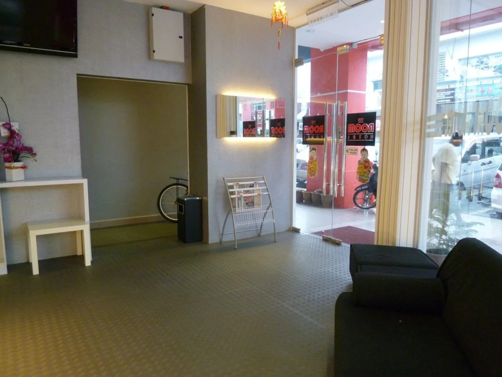 The Room Hotel